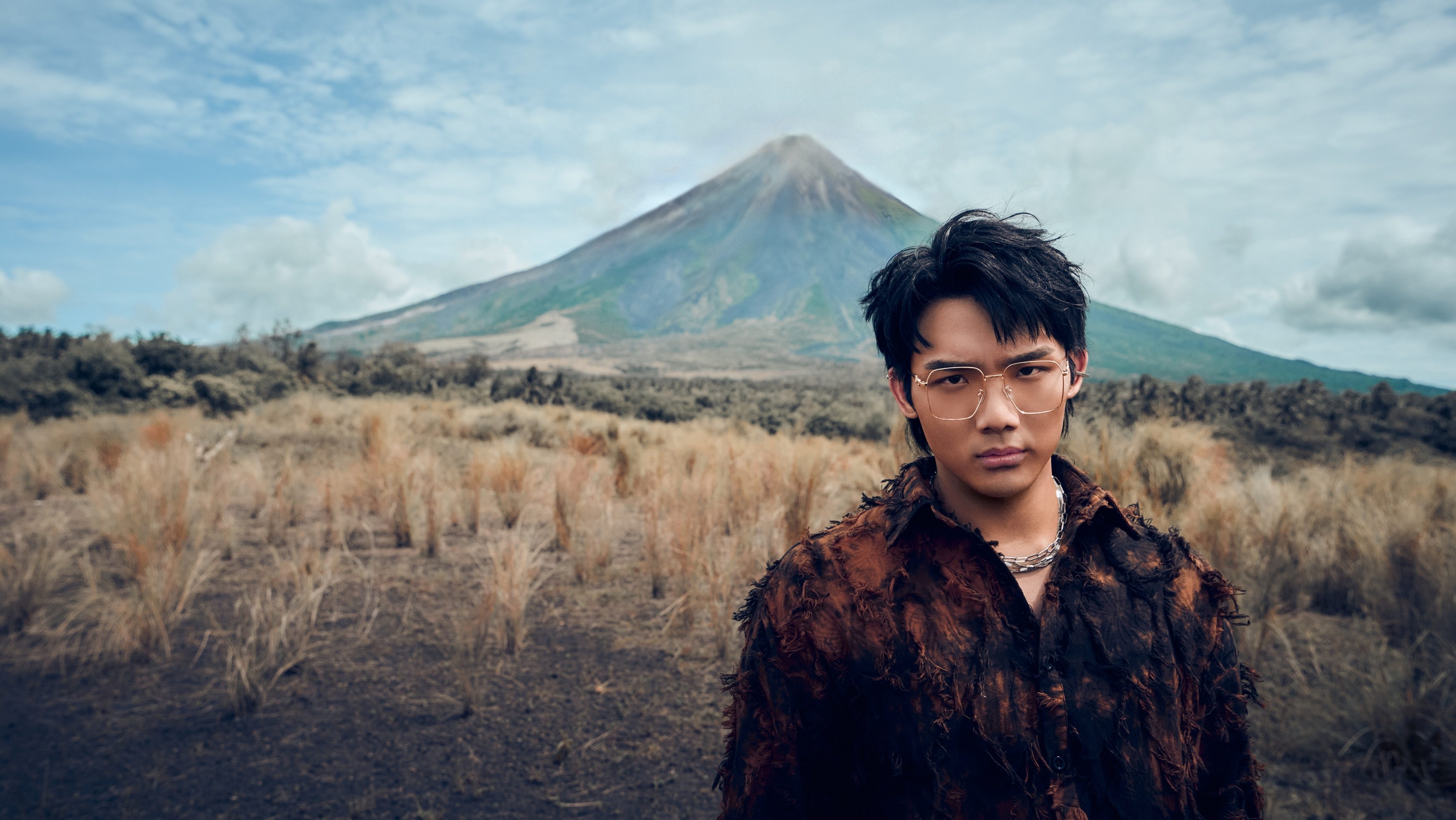 徐暐翔〈愛火山的人〉面對傷痛參與填詞唱出新面貌，新專輯8/11數位上架